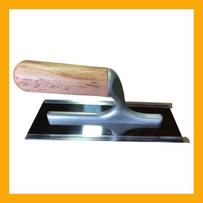 AHŞAP SAPLI ÇELİK MALA